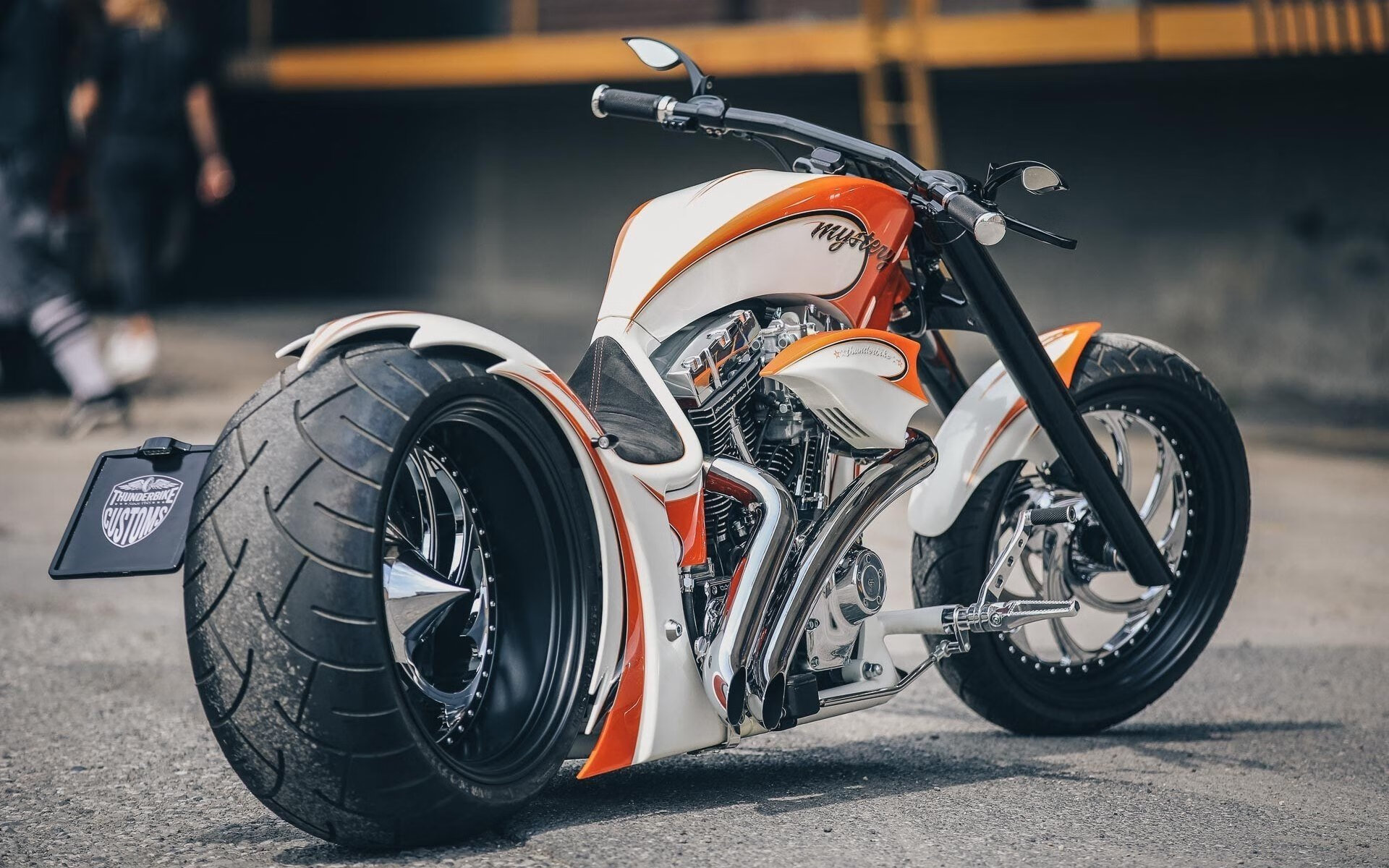 中国足球不同阵型下前锋触球位置热图,足球中前锋的位置和打法