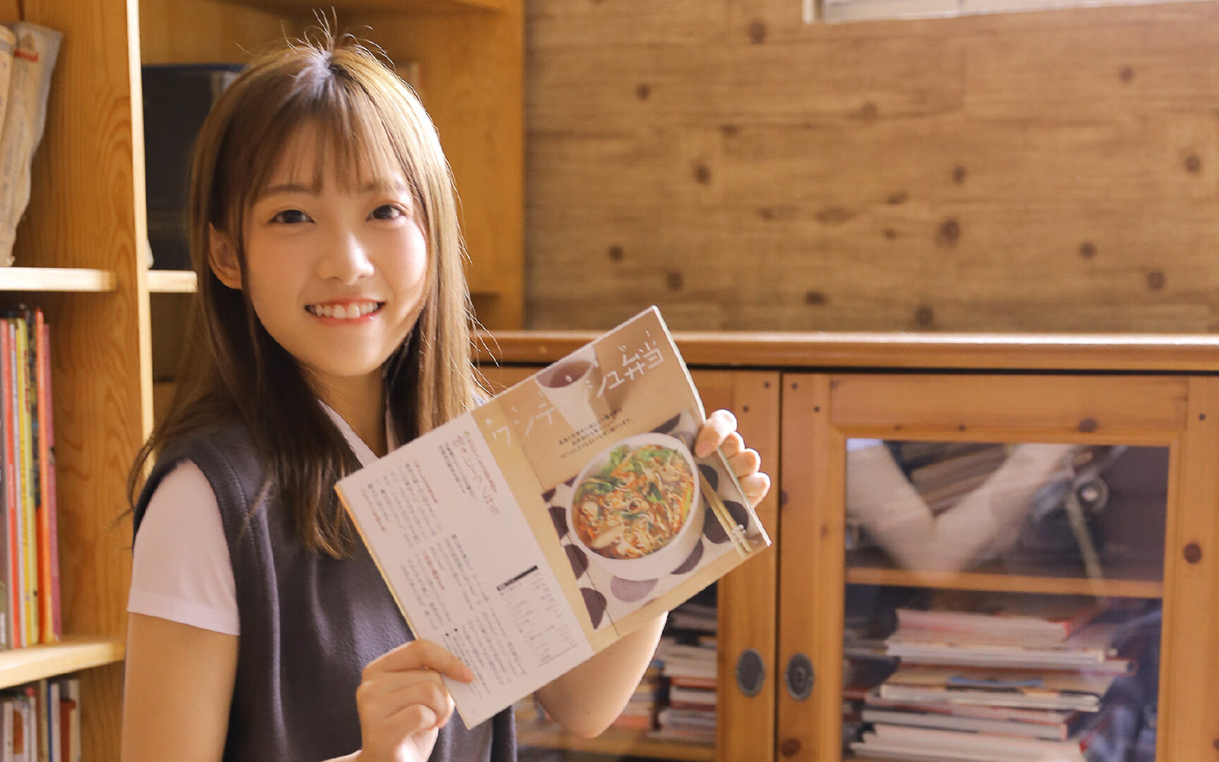 男泳将挑战强敌展风采，男游泳比赛视频