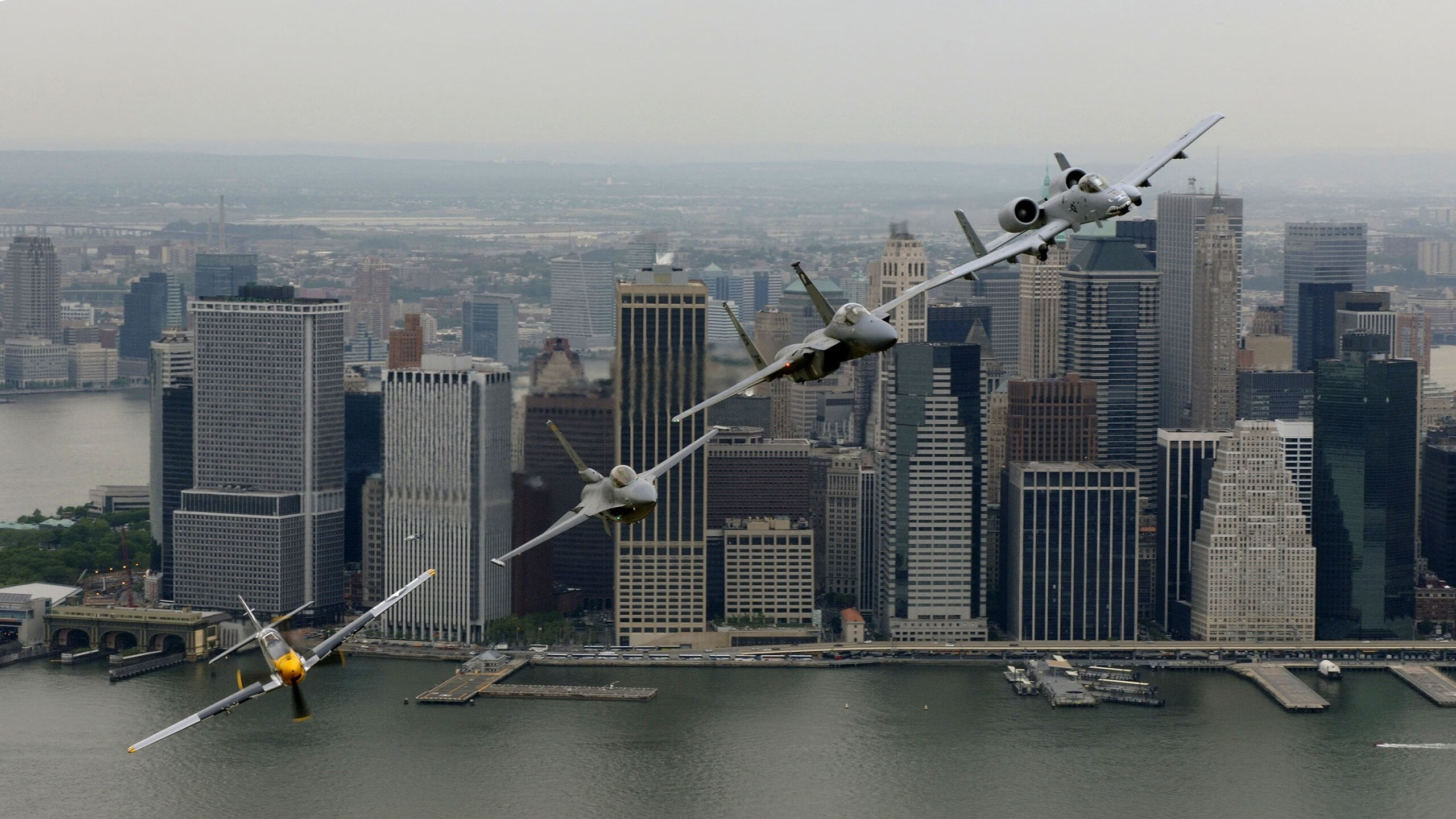 萨默·麦金托什突破自我刷新赛会纪录，麦金托什海报